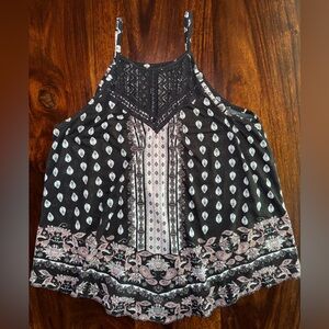 Juniors Flowy Tank Top